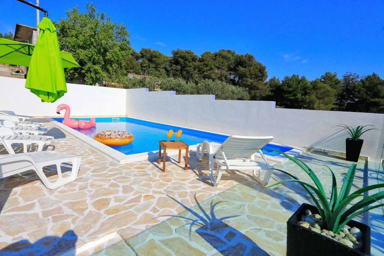 Apartment And Pool Nika Bibinje Exteriér fotografie