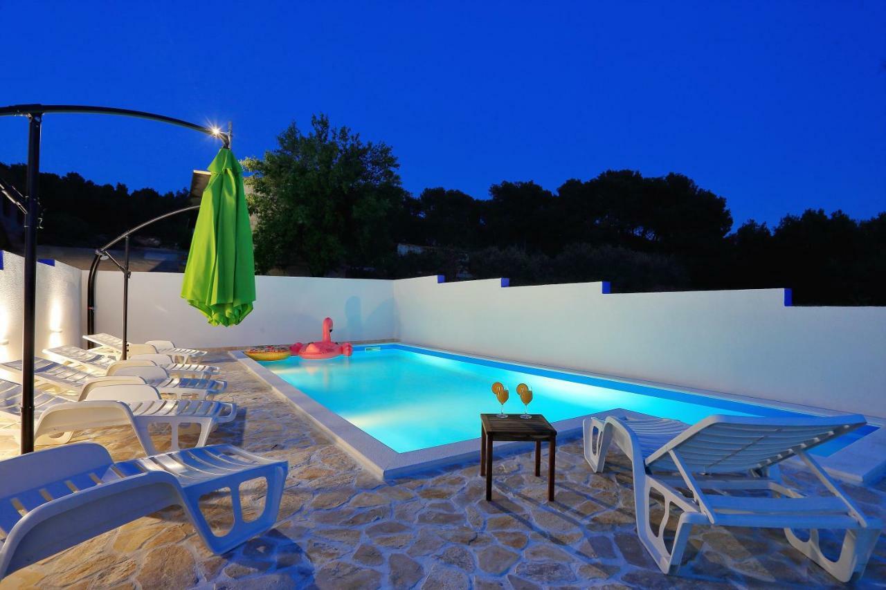 Apartment And Pool Nika Bibinje Exteriér fotografie